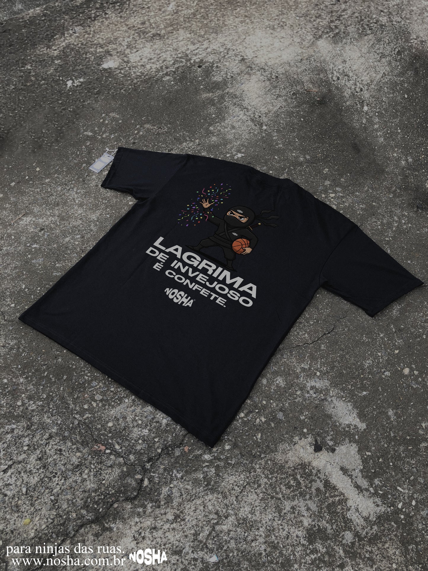 Camiseta Oversized "LAGRIMA" Preta