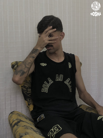 Megabox "Bola ao Alto x Nosha"