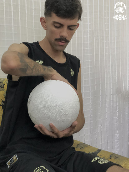 Megabox "Bola ao Alto x Nosha"